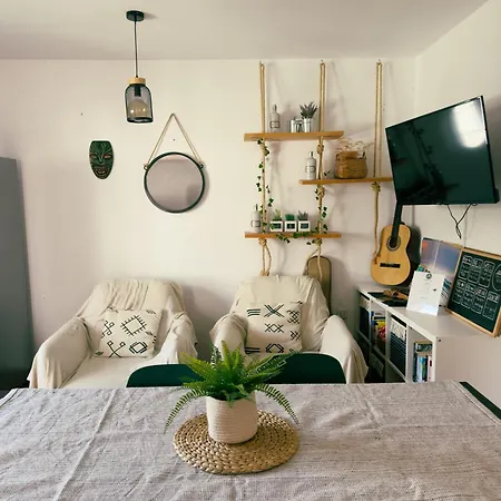 Surf&sleep Albergue