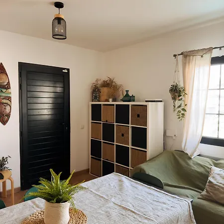 Surf&sleep Albergue Corralejo