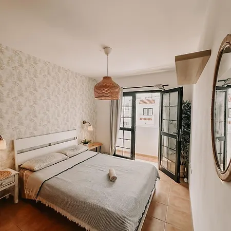 Surf&sleep Hostel *